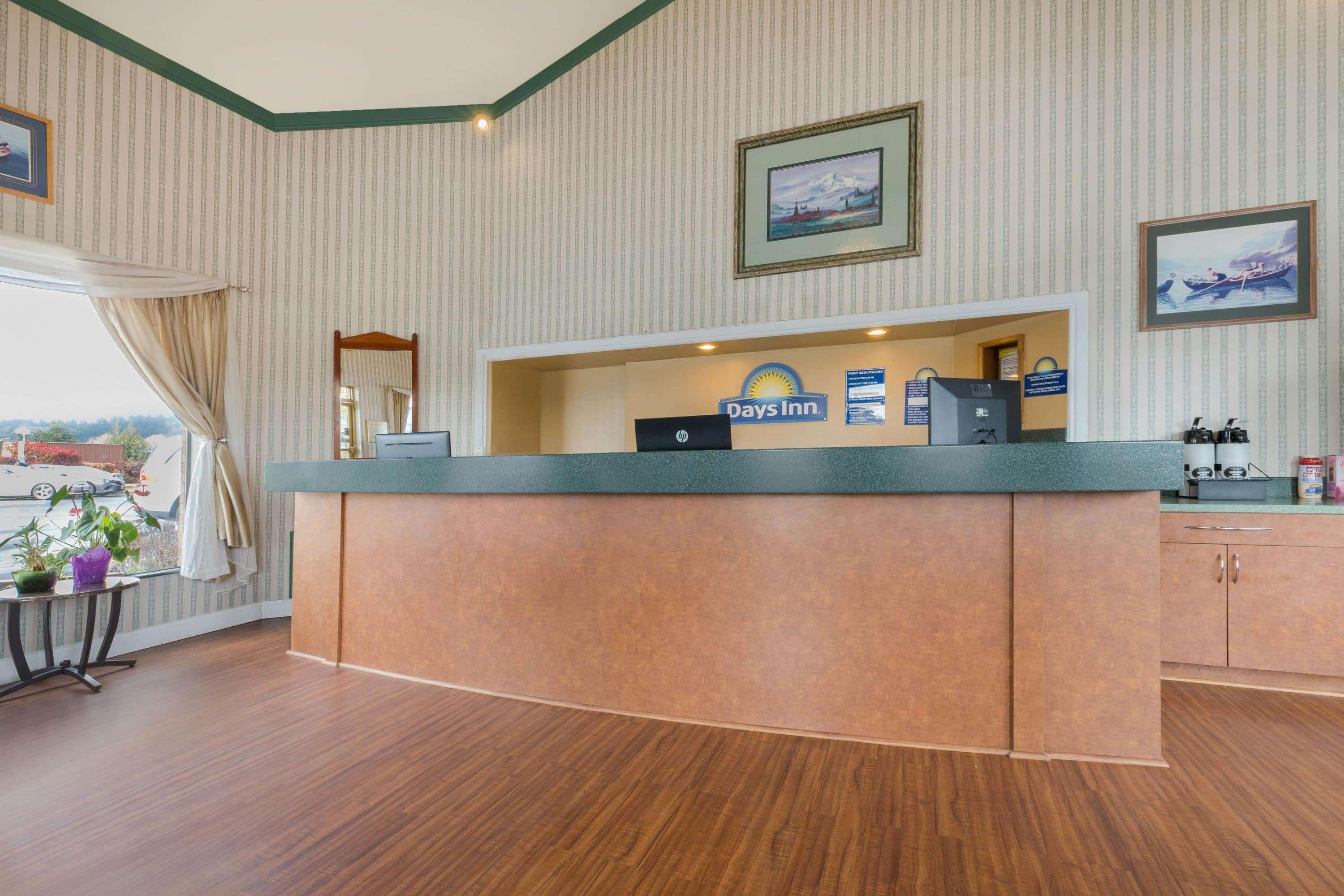 Days Inn By Wyndham Auburn Dış mekan fotoğraf