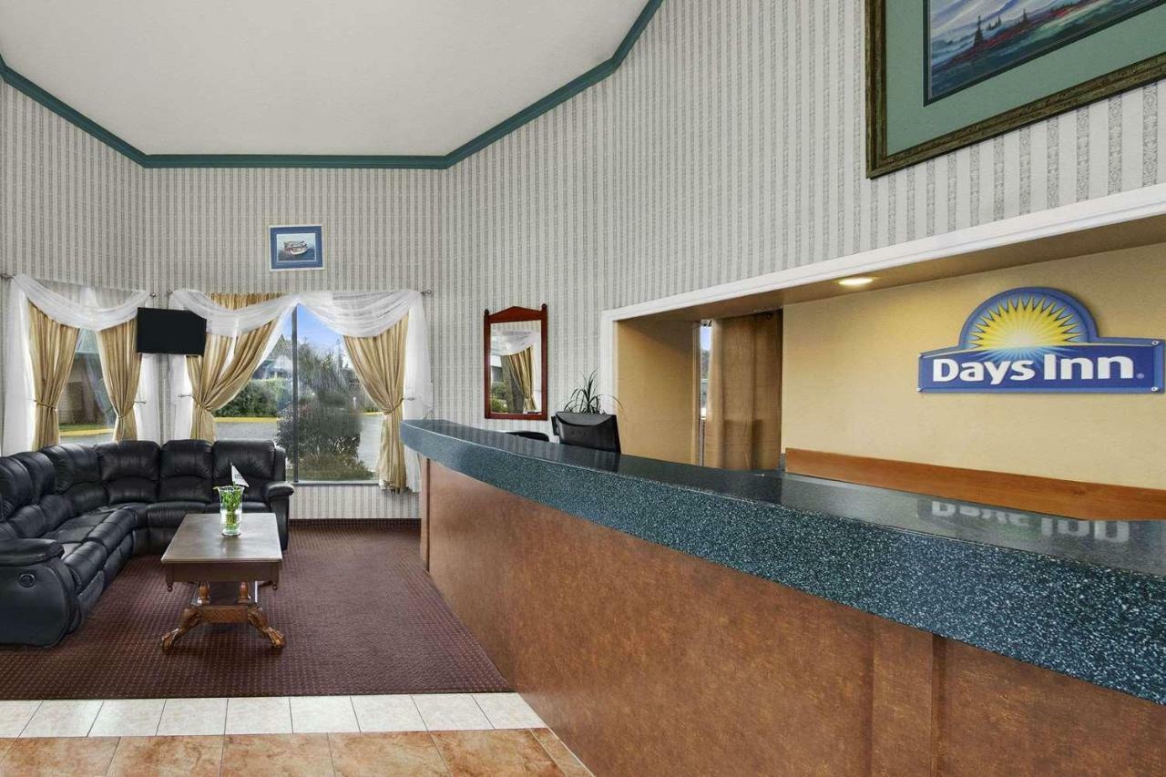 Days Inn By Wyndham Auburn Dış mekan fotoğraf